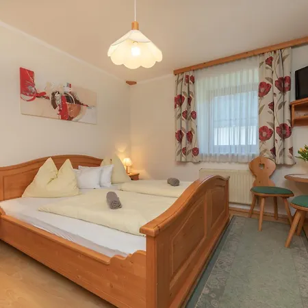 Jost - Nassfeld Appartement Tröpolach